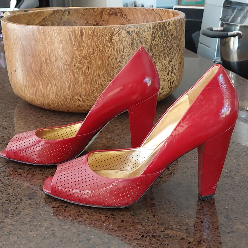 Red Heels - image 5